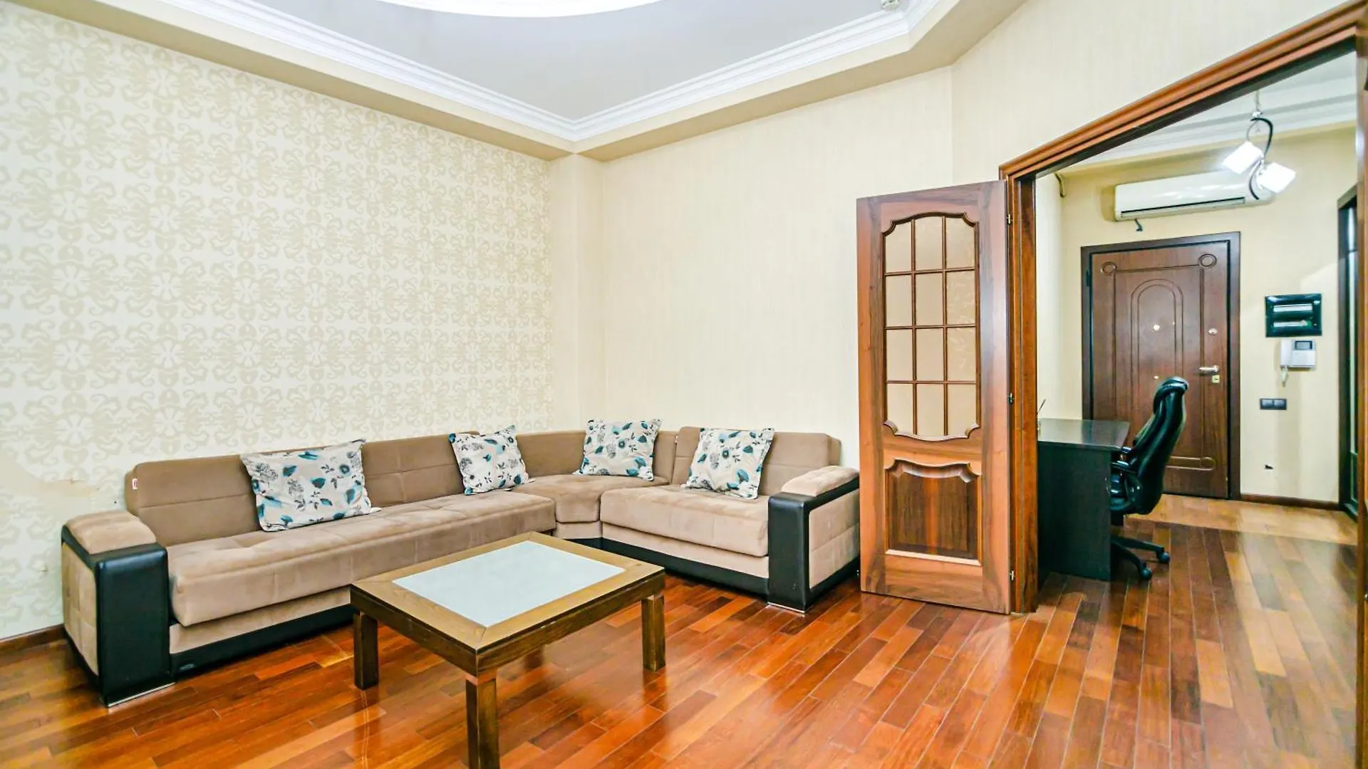 Sea Viw Vip Hotel Apartment Millenium Palace Baku
